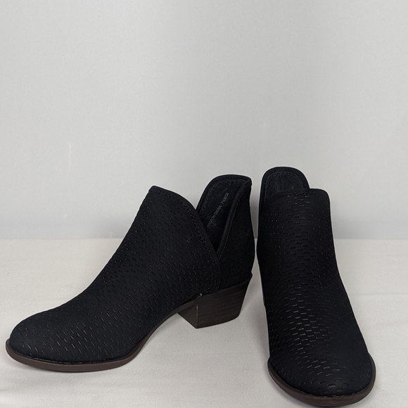NEW Lucky Brand Womens Suede Baley Ankle Boot Sz 7.5 black - Picture 2 of 5